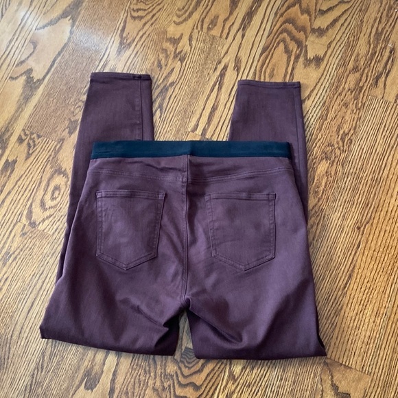 3 / 40$ GAP 1969 Resolution Pull On Legging Skinny Jeans Burgundy Size 31 - Picture 6 of 8